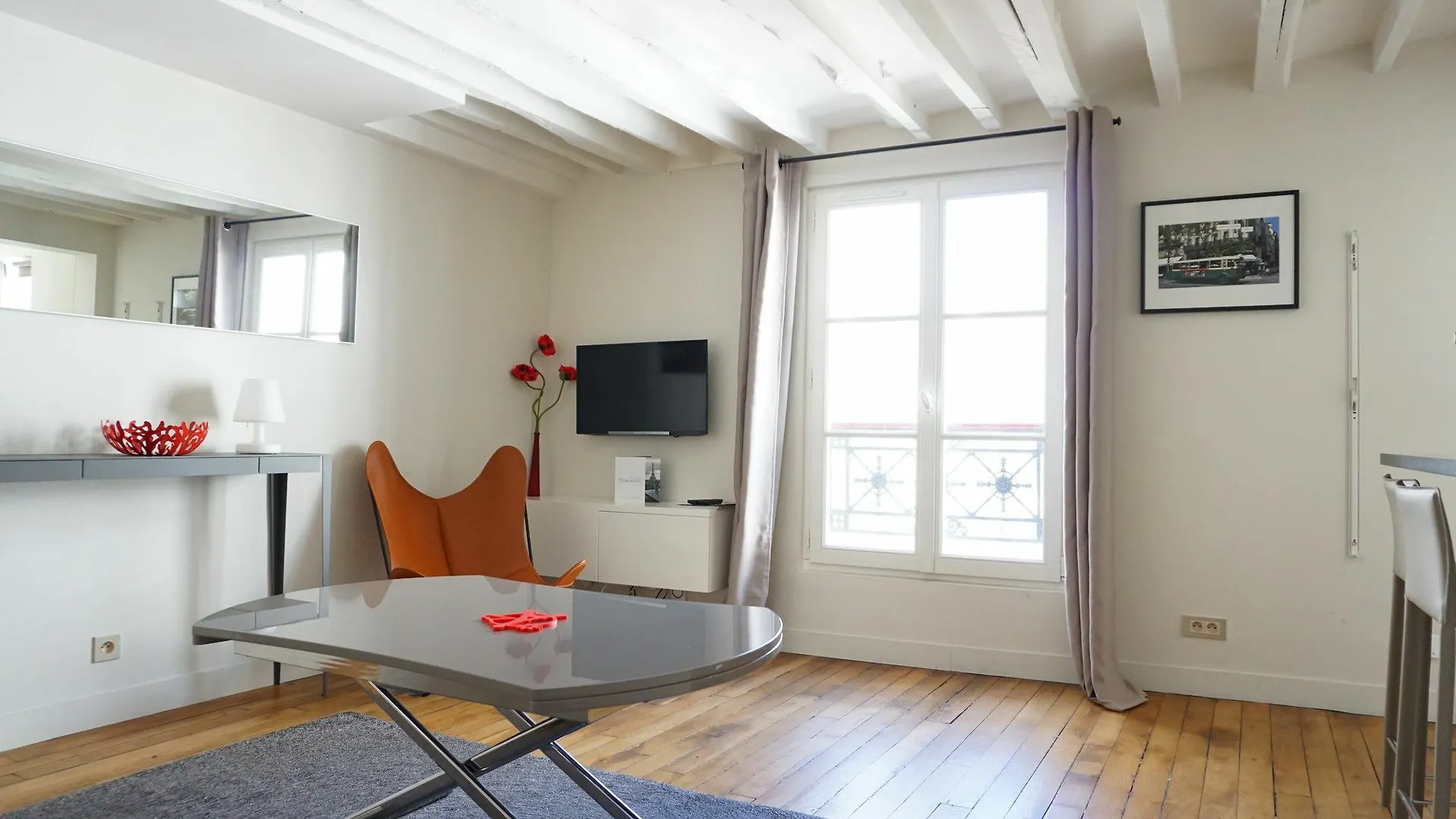 Saint-Germain-Des-Pres - Studio - Paris 6 0*,