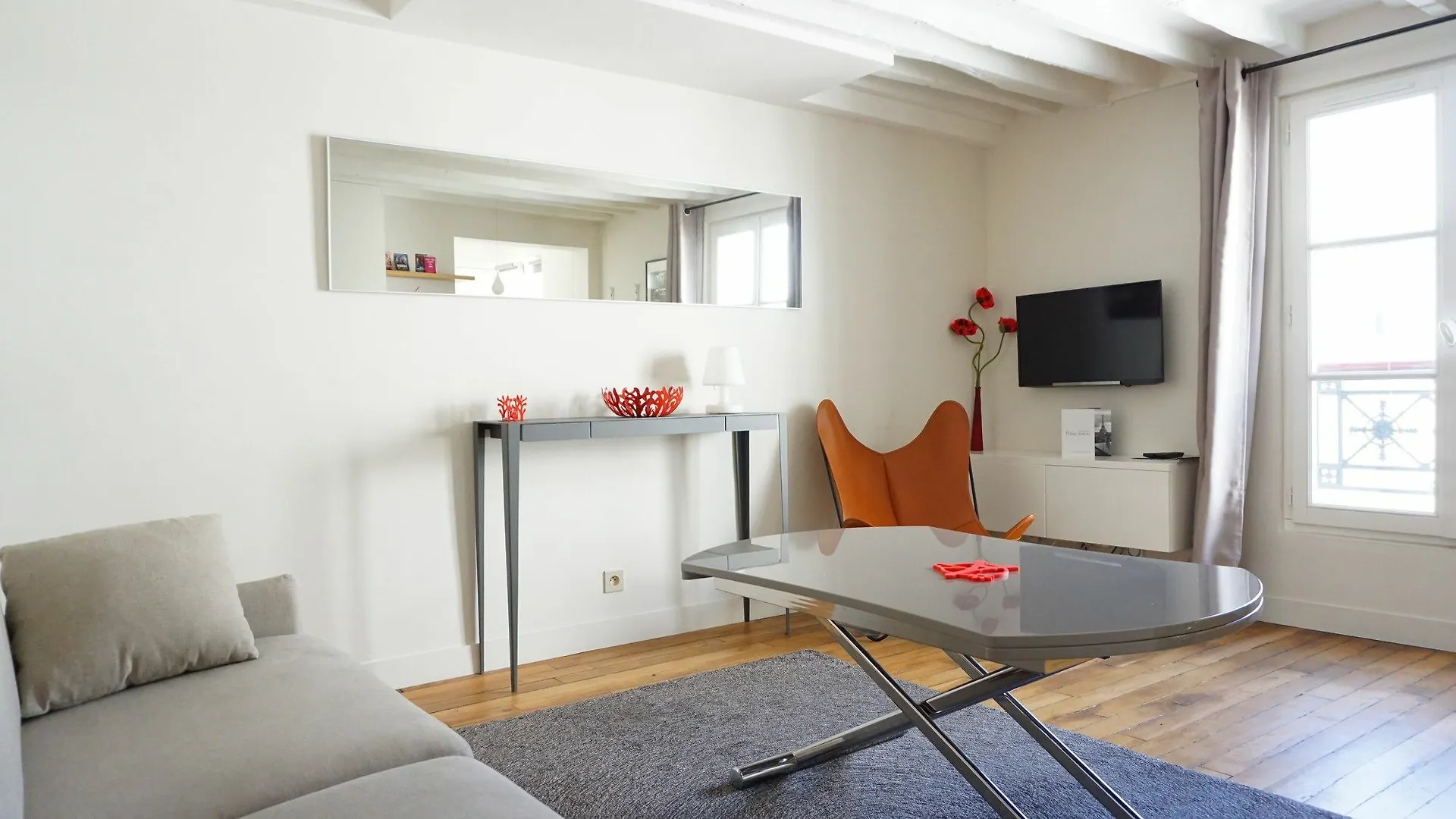 Saint-Germain-Des-Pres - Studio - Paris 6 Apartment